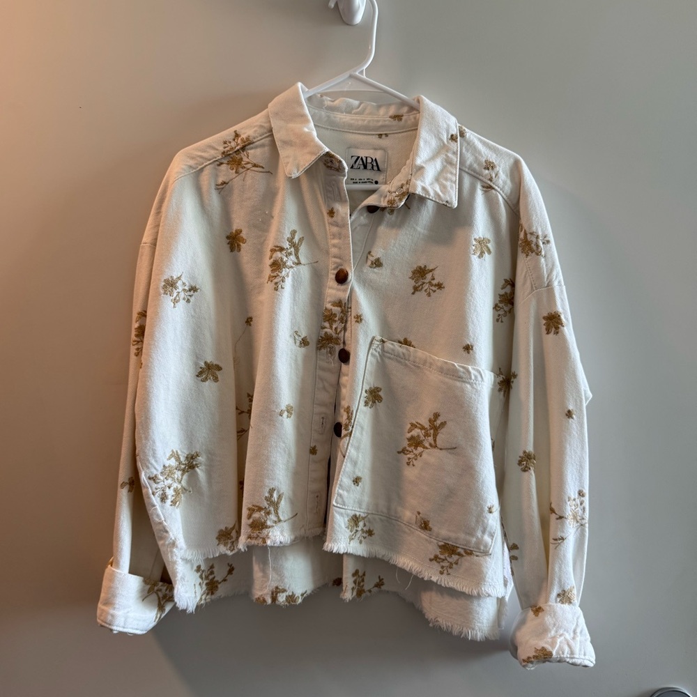 Cropped ZARA jeans jacket - Size SMALL